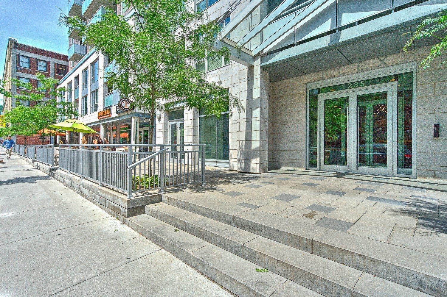 









1235


Rue Bishop

, 819,
Montréal (Ville-Marie),




QC
H3G0A6

