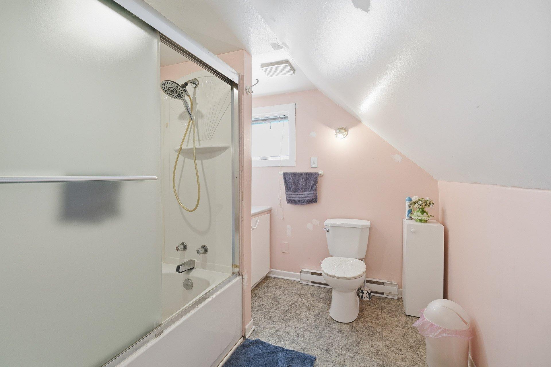 









131


Rue Lefebvre

,
Gatineau (Buckingham),




QC
J8L1E6

