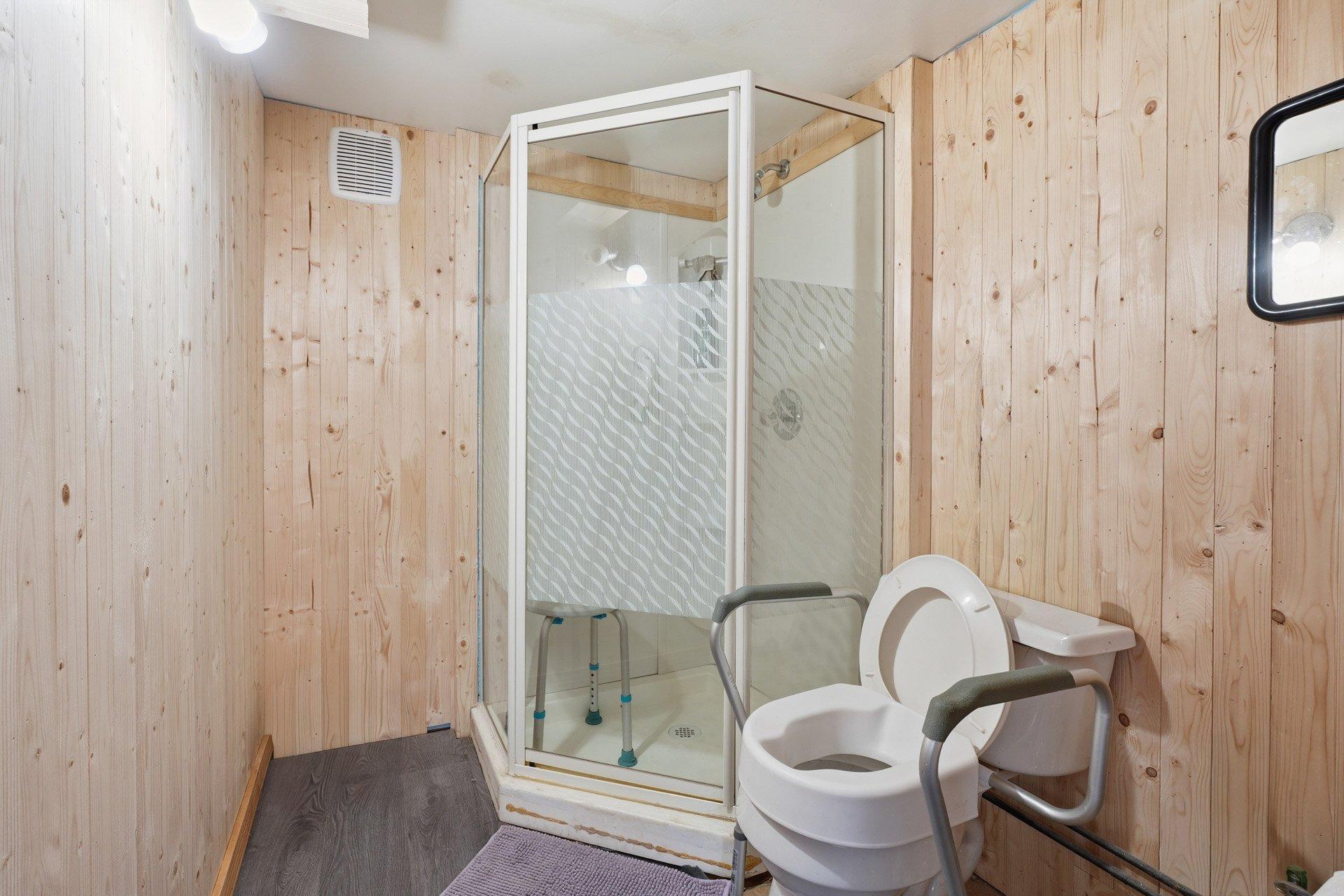 









131


Rue Lefebvre

,
Gatineau (Buckingham),




QC
J8L1E6

