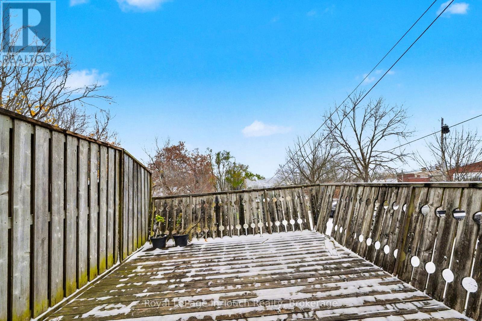 












A - 7 ROBERT STREET W

,
Penetanguishene,




Ontario
L9M1T9

