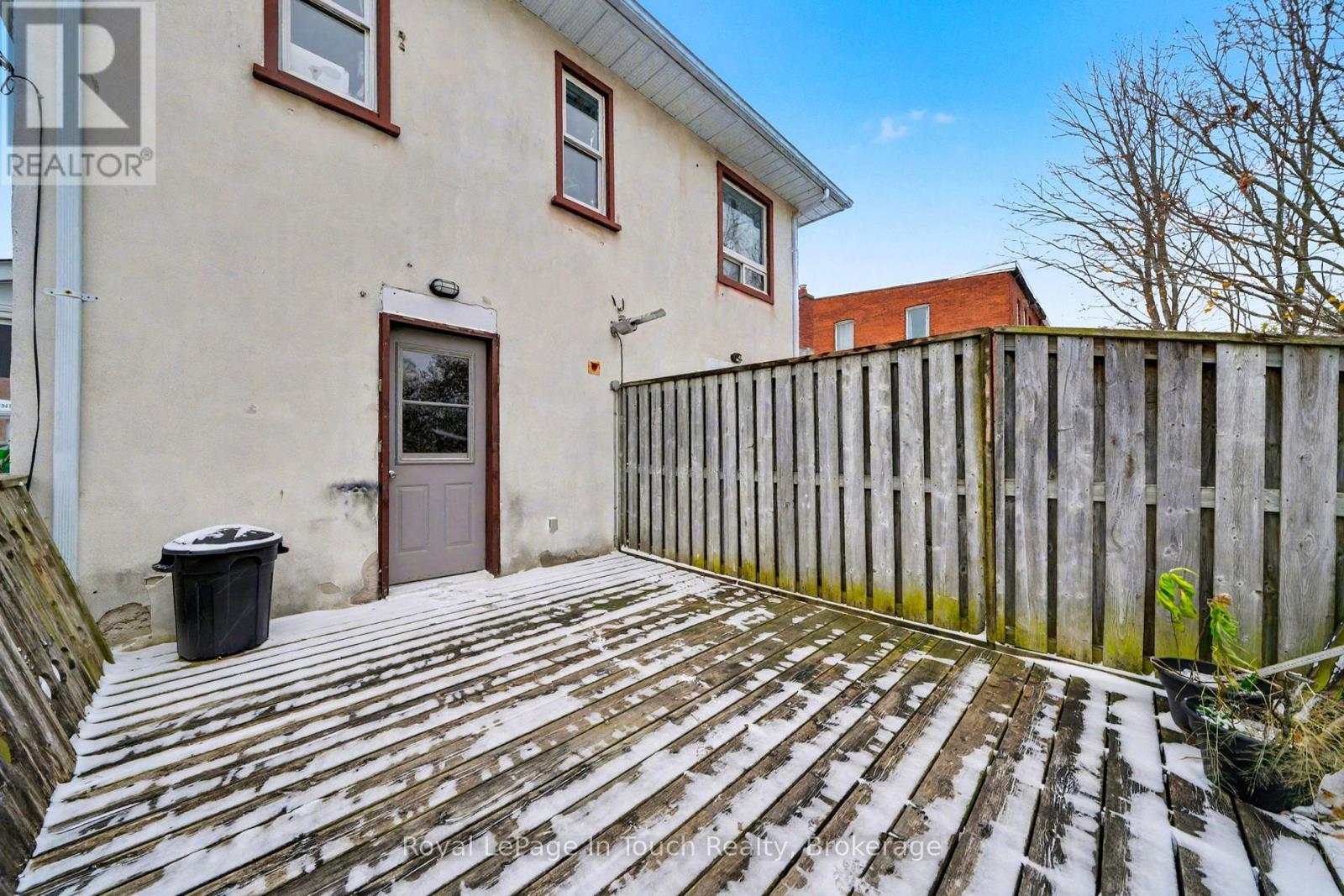 












A - 7 ROBERT STREET W

,
Penetanguishene,




Ontario
L9M1T9

