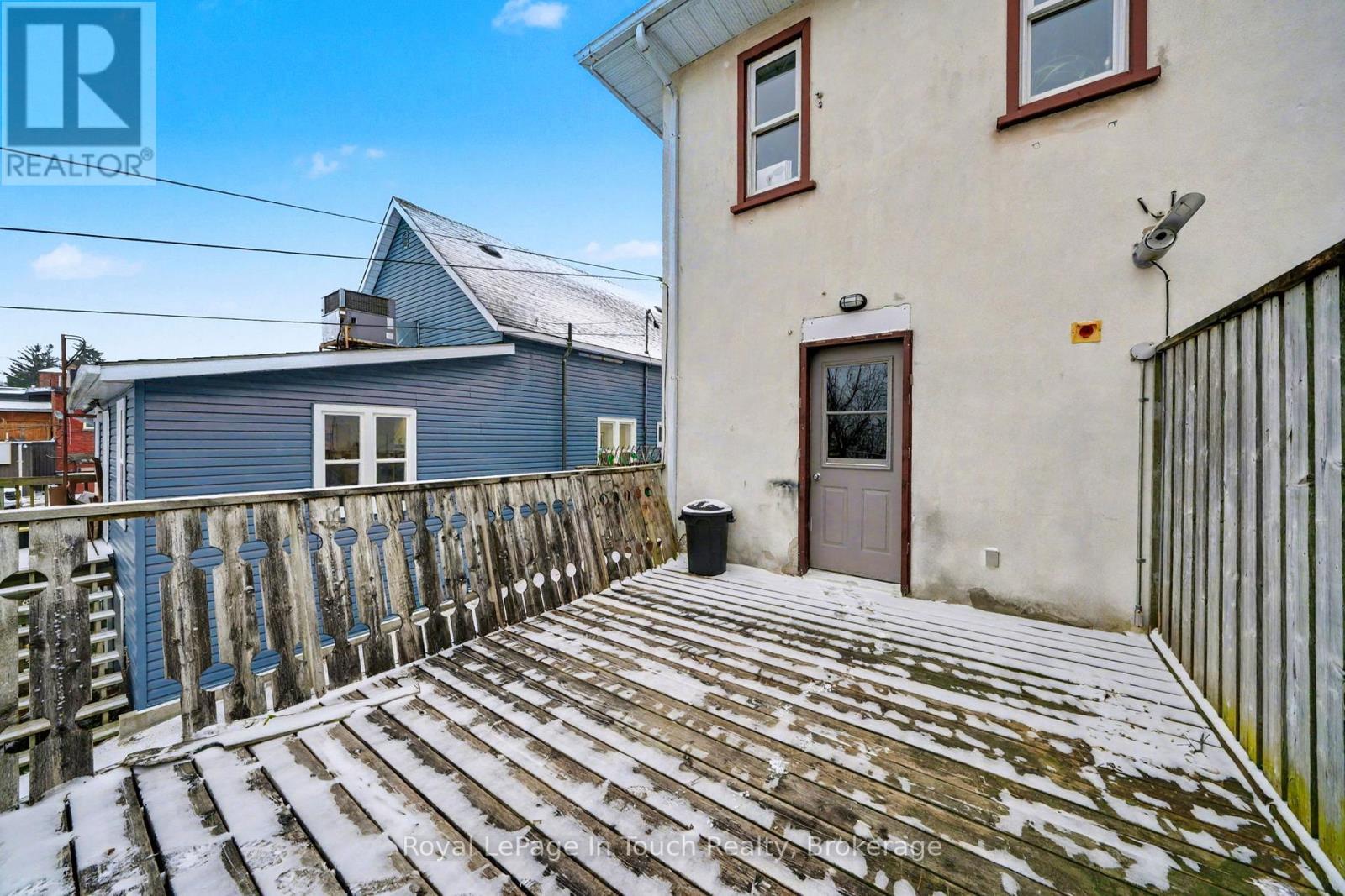 












A - 7 ROBERT STREET W

,
Penetanguishene,




Ontario
L9M1T9

