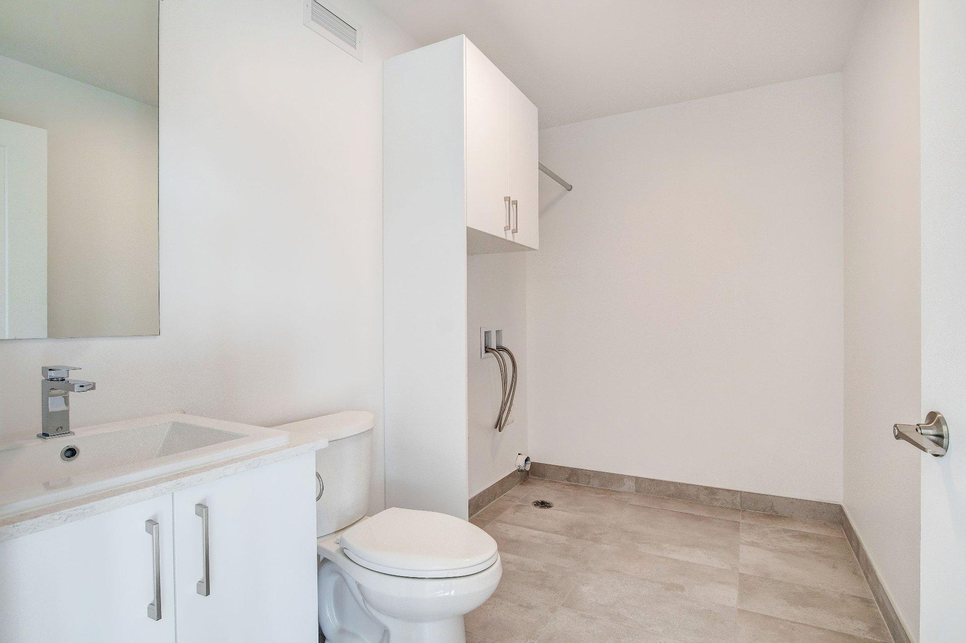 









5961


Boul. René-Lévesque

, 201,
Sherbrooke (Brompton/Rock Forest/Saint-Élie/Deauville),




QC
J1R0Y3

