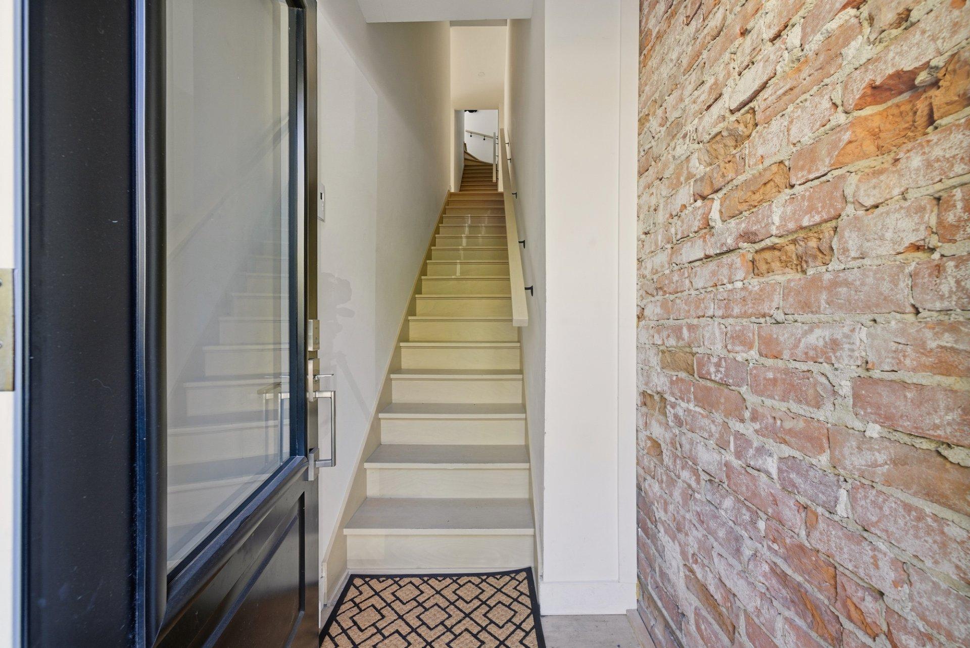 









2436


Rue Knox

,
Montréal (Le Sud-Ouest),




QC
H3K1P9

