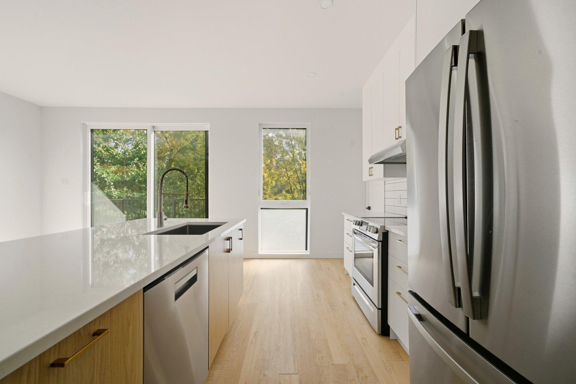 









2436


Rue Knox

,
Montréal (Le Sud-Ouest),




QC
H3K1P9

