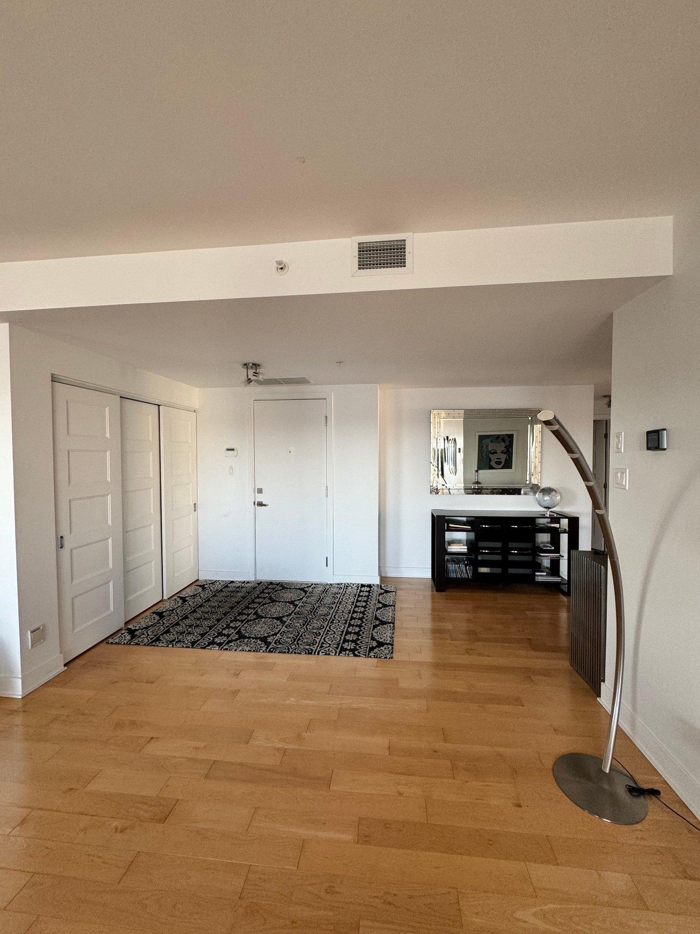 









2160


Av. Terry-Fox

, 514,
Laval (Chomedey),




QC
H7T3B7

