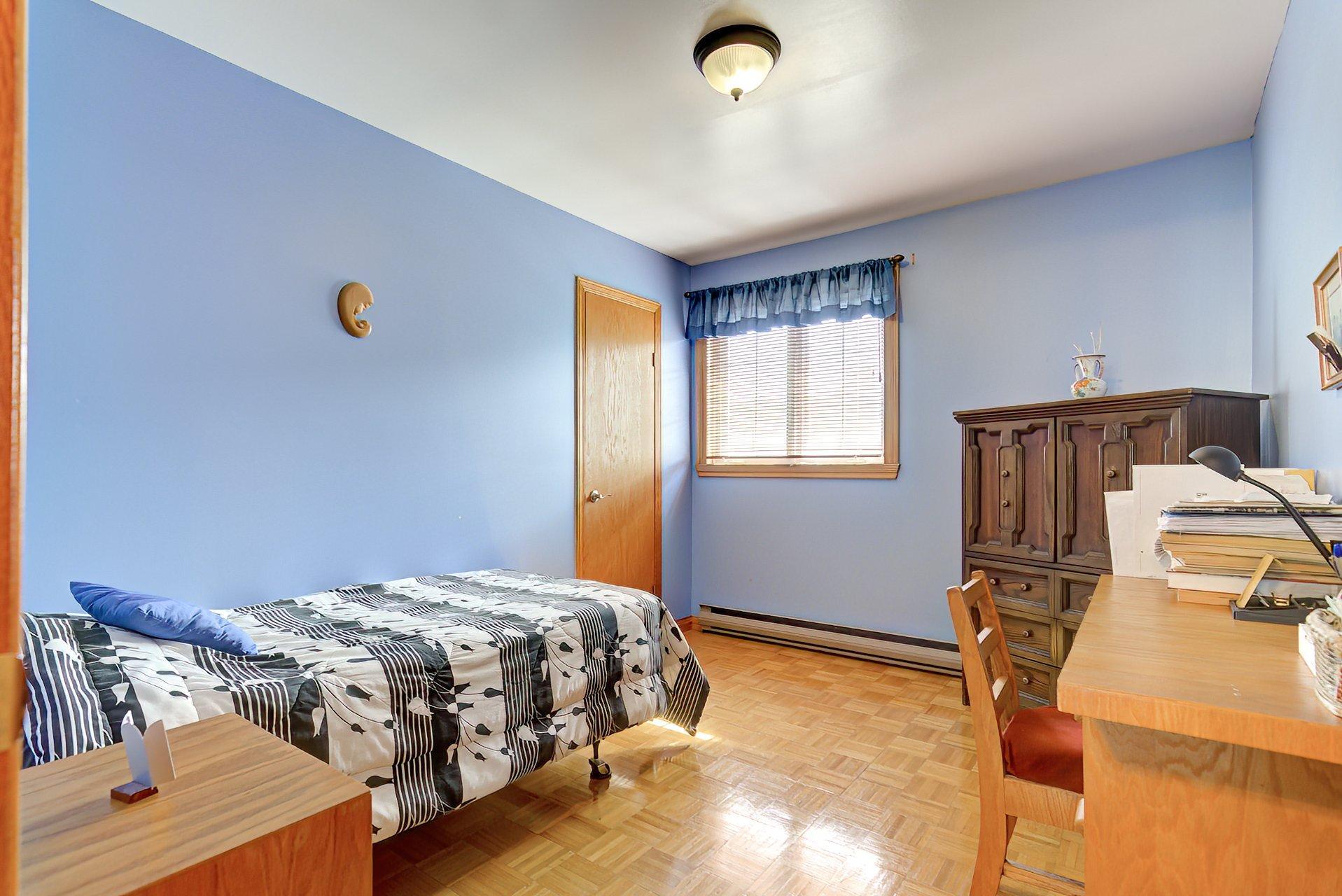 









1560


Rue Trépanier

,
Laval (Chomedey),




QC
H7W3G7

