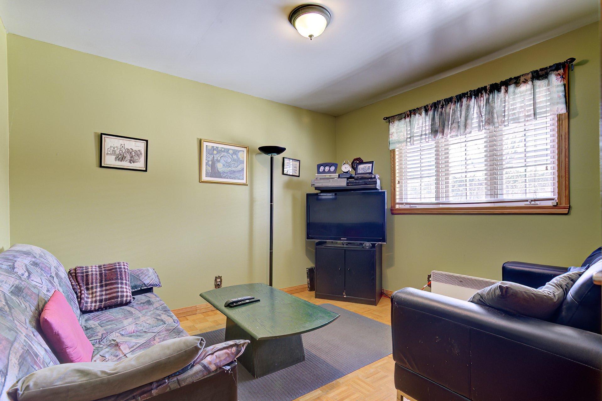 









1560


Rue Trépanier

,
Laval (Chomedey),




QC
H7W3G7

