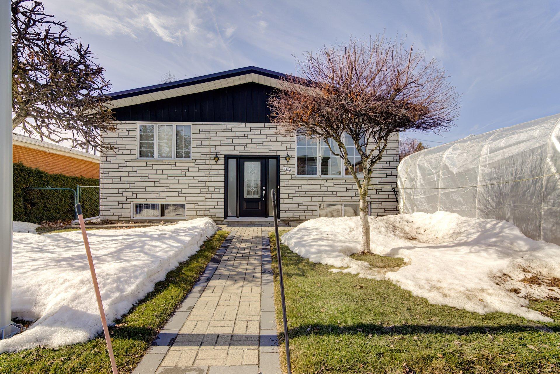 









1560


Rue Trépanier

,
Laval (Chomedey),




QC
H7W3G7

