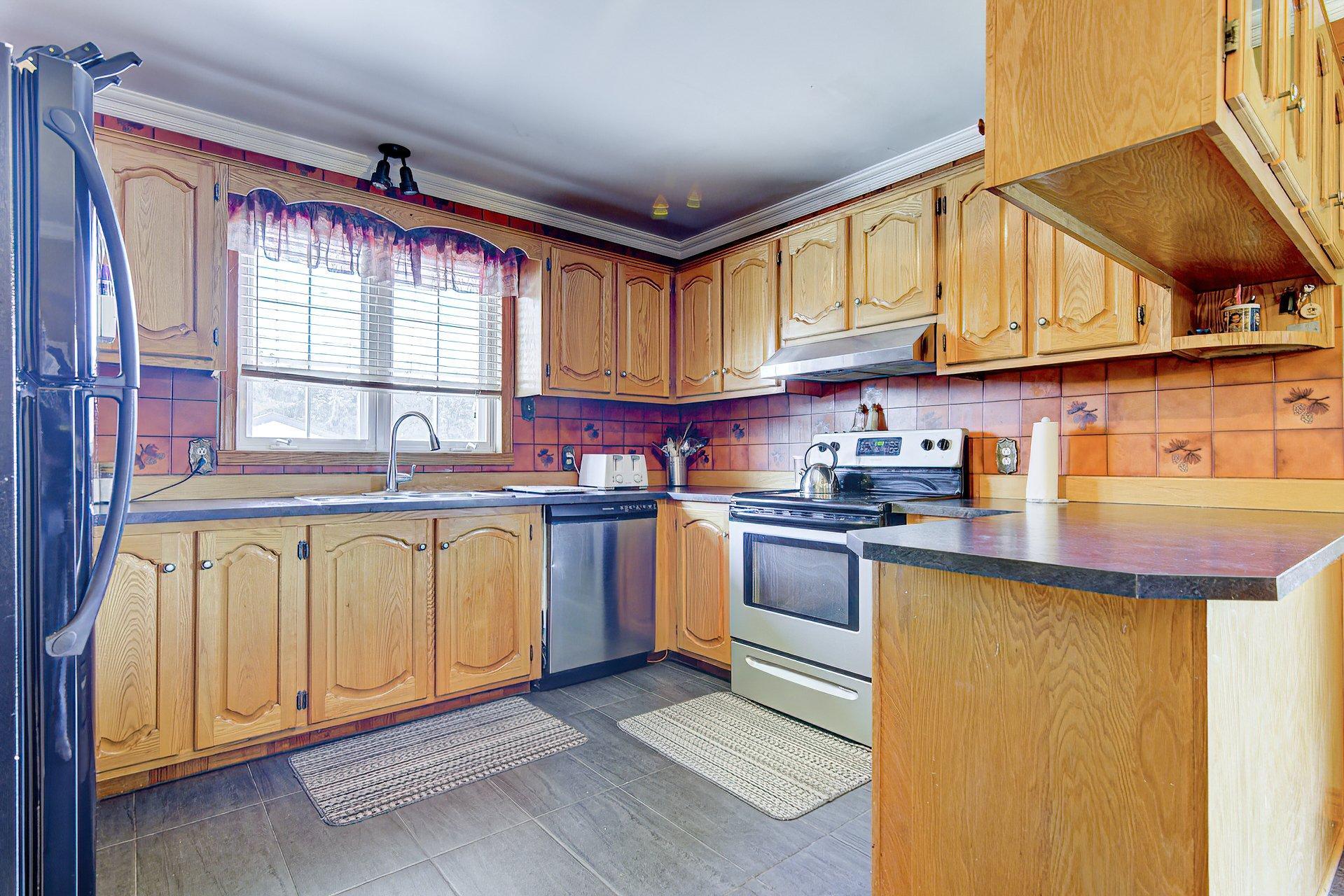 









1560


Rue Trépanier

,
Laval (Chomedey),




QC
H7W3G7

