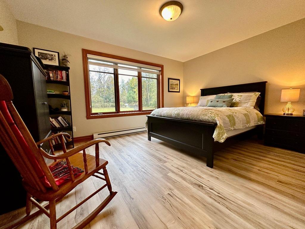 









378


Allée du Sanctuaire

,
Mont-Tremblant,




QC
J8E3L3

