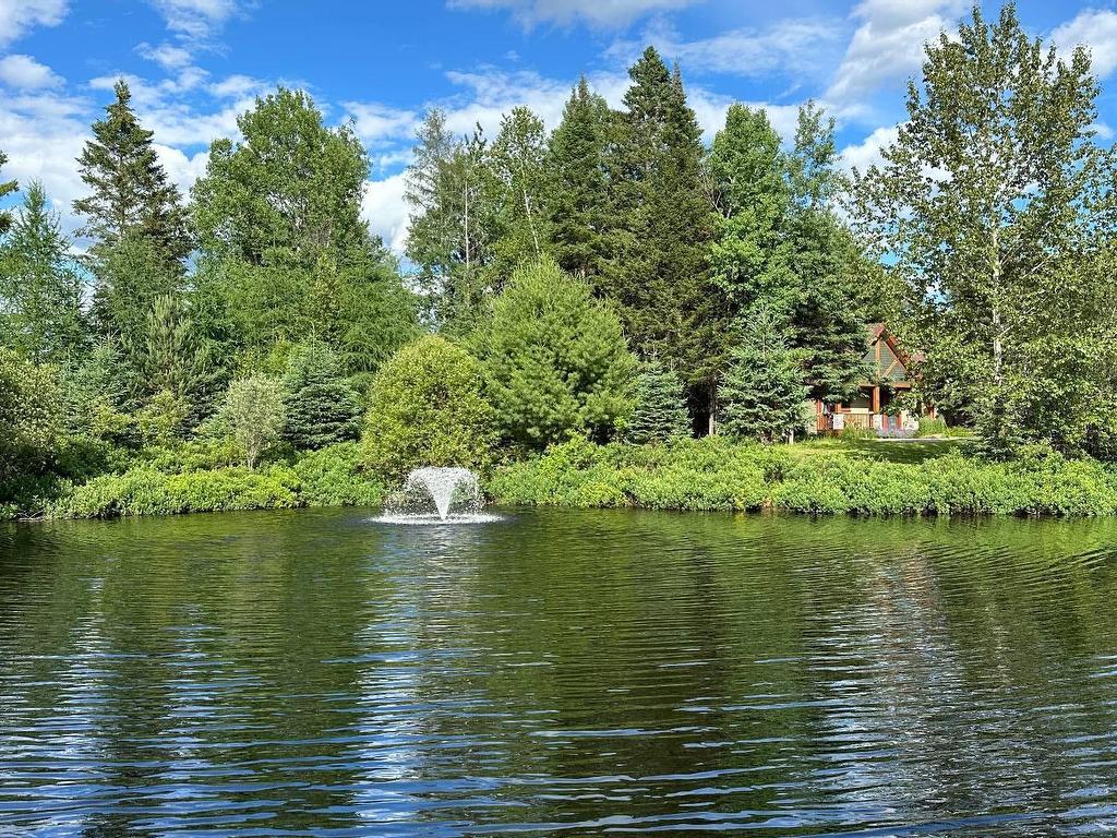 









378


Allée du Sanctuaire

,
Mont-Tremblant,




QC
J8E3L3

