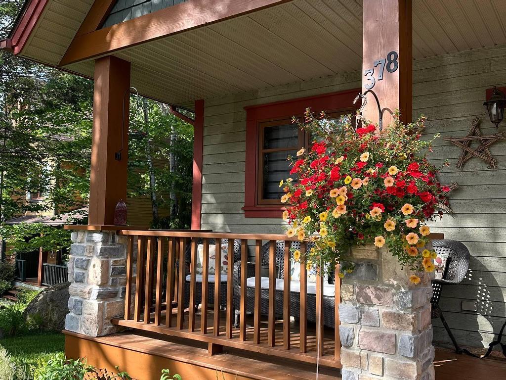 









378


Allée du Sanctuaire

,
Mont-Tremblant,




QC
J8E3L3

