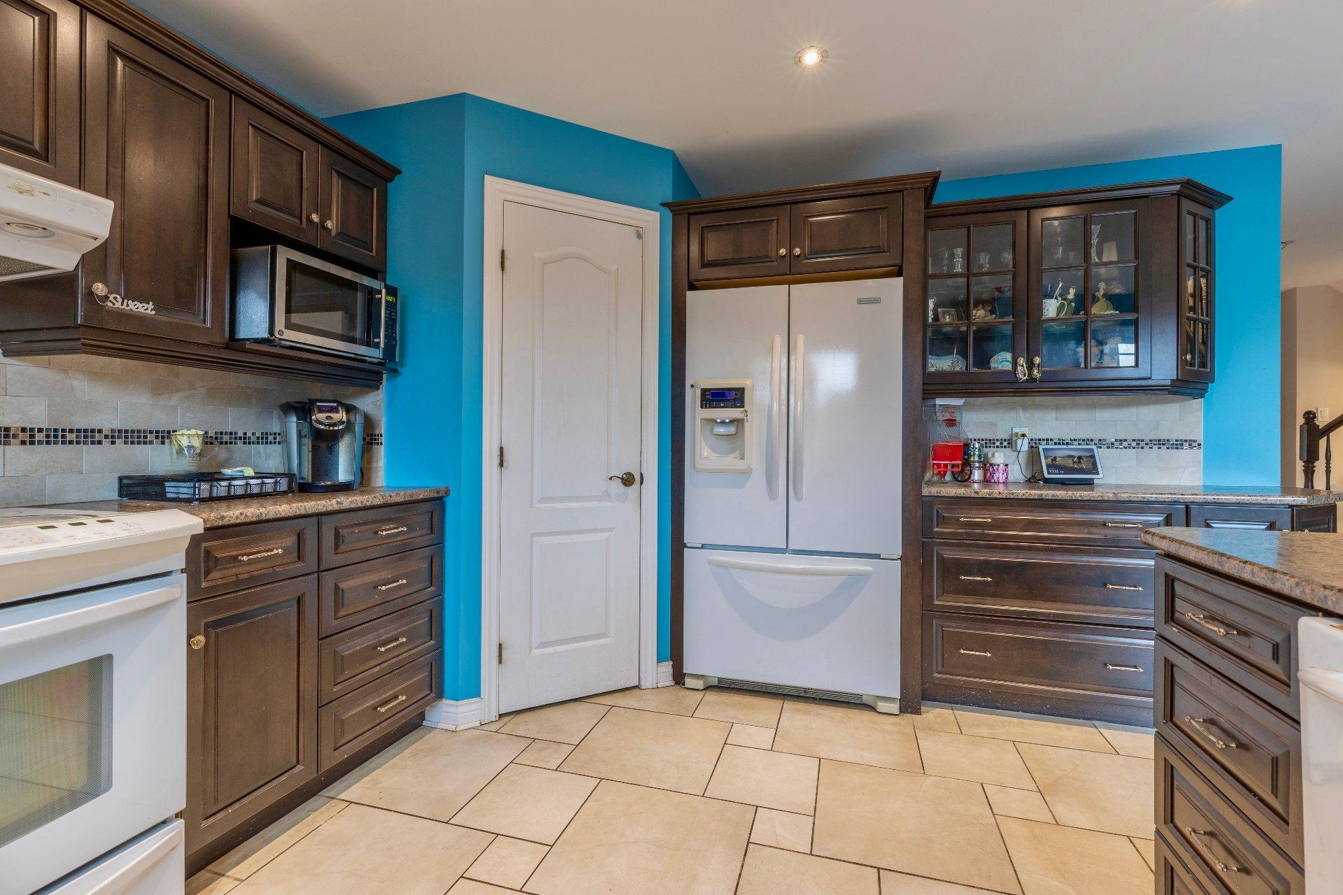 









54


Rue Lucille-Teasdale

,
Notre-Dame-de-l'Île-Perrot,




QC
J7W1T9

