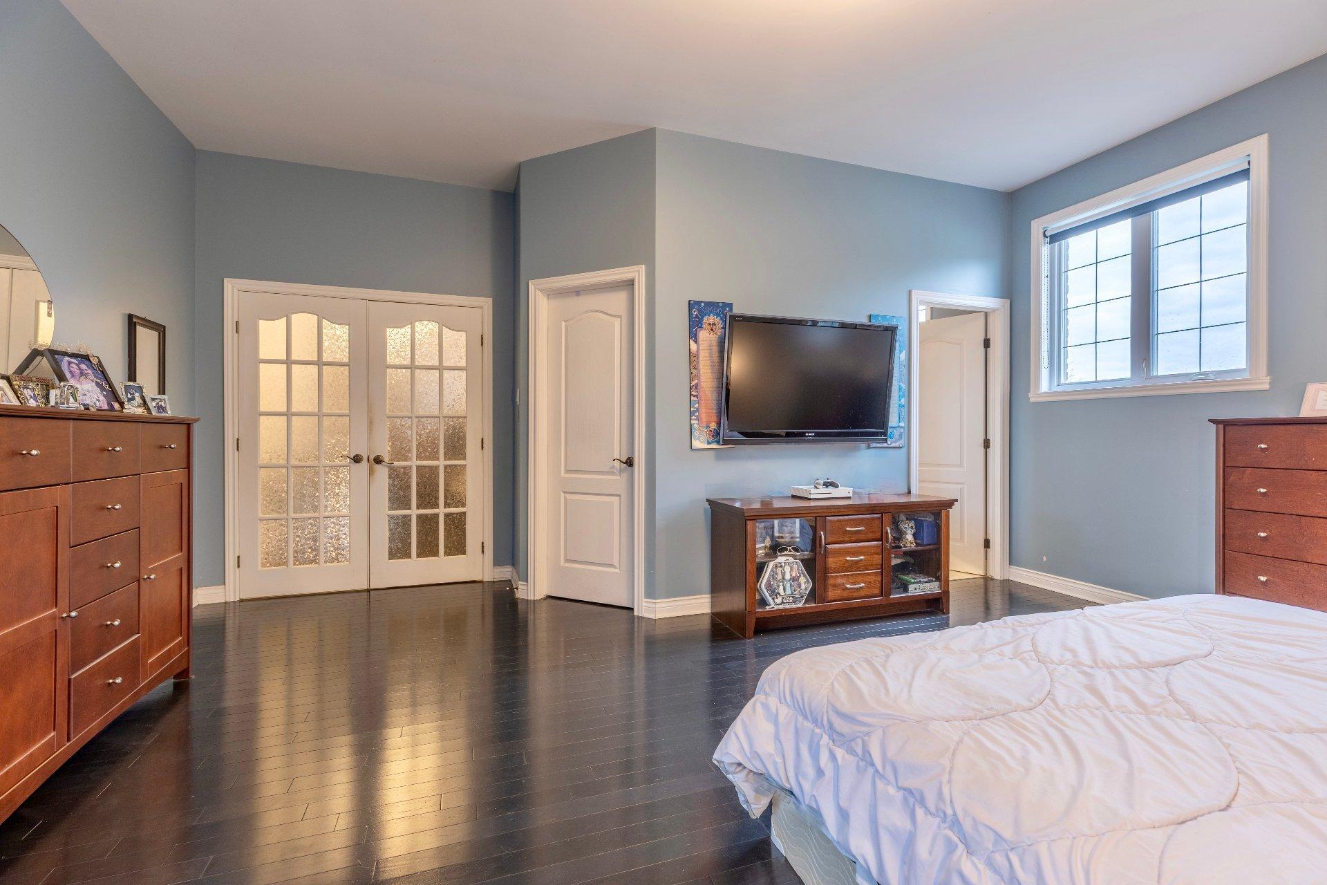 









54


Rue Lucille-Teasdale

,
Notre-Dame-de-l'Île-Perrot,




QC
J7W1T9

