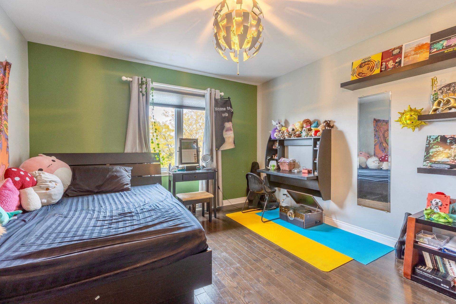 









54


Rue Lucille-Teasdale

,
Notre-Dame-de-l'Île-Perrot,




QC
J7W1T9

