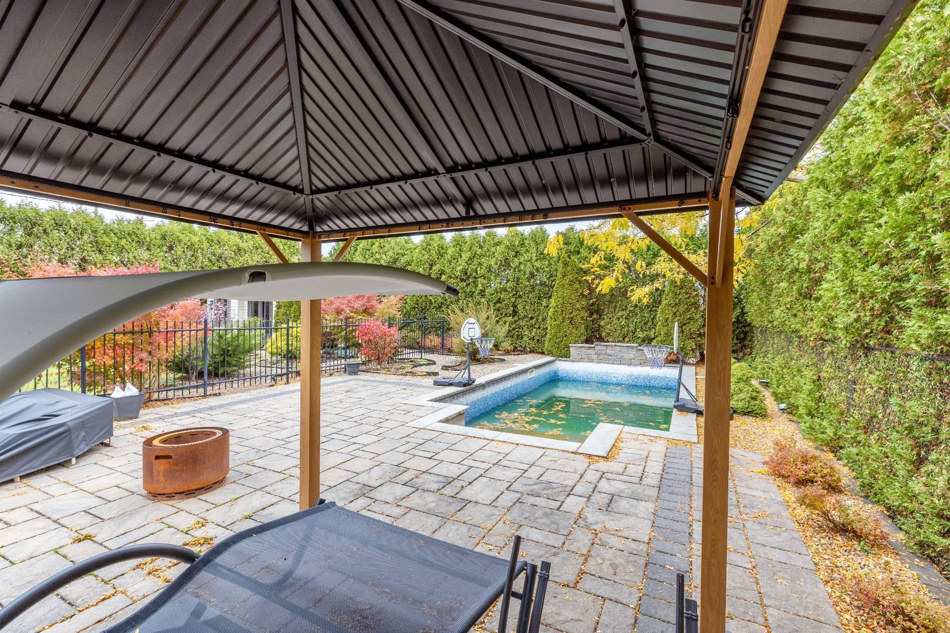 









54


Rue Lucille-Teasdale

,
Notre-Dame-de-l'Île-Perrot,




QC
J7W1T9

