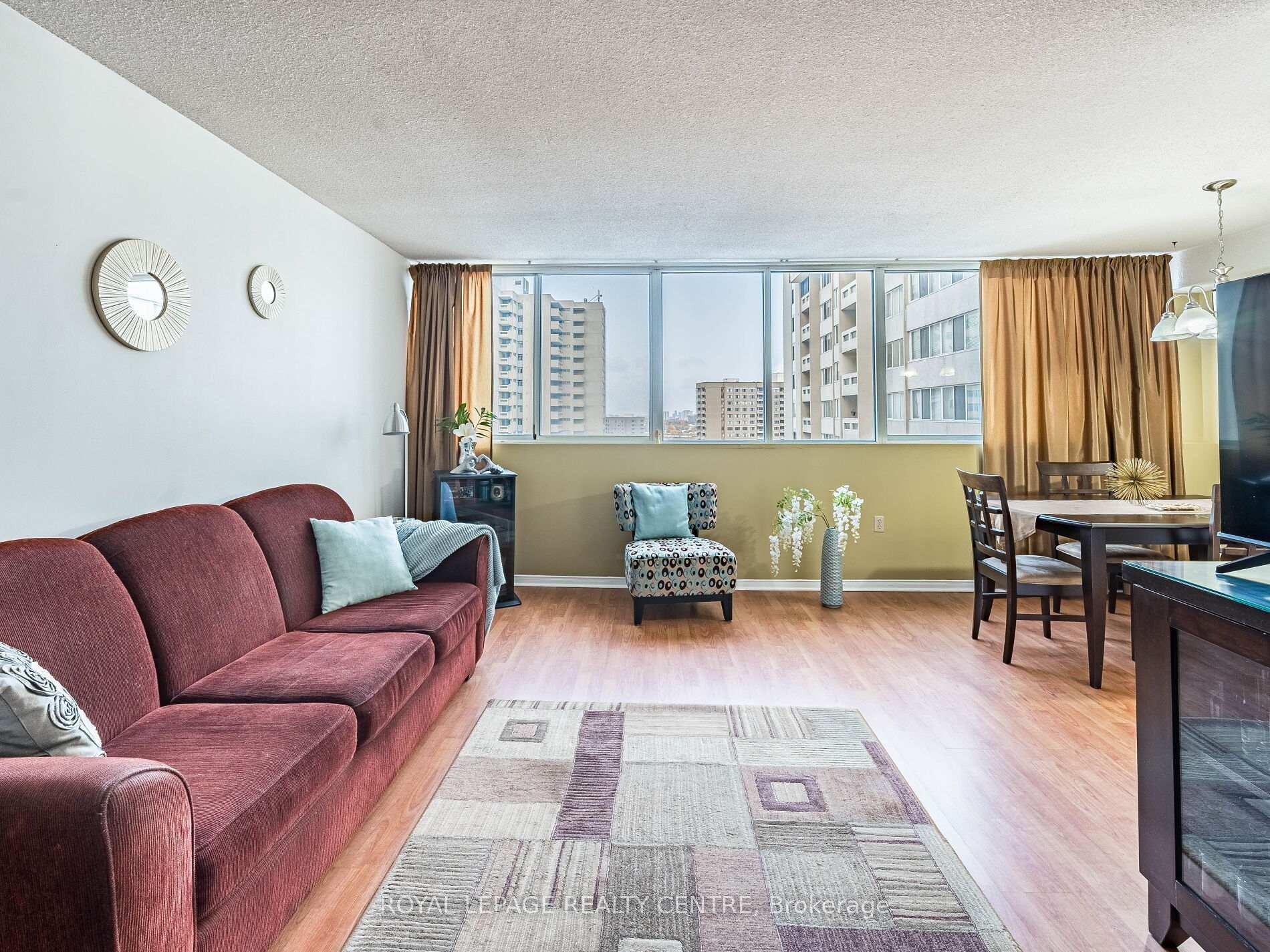 









3590


Kaneff

Crescent West, 1604,
Mississauga,




ON
L5A 3X3

