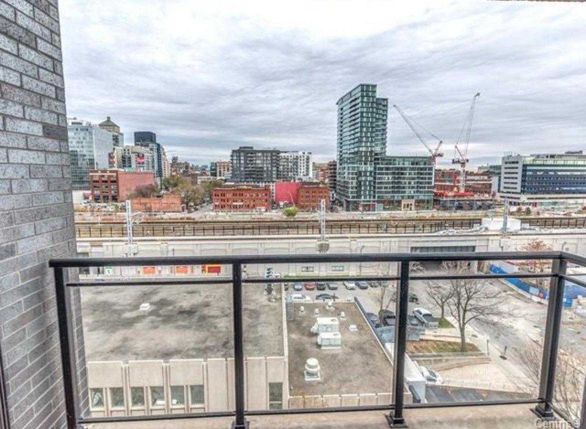 









400


Rue de l'Inspecteur

, 901,
Montréal (Le Sud-Ouest),




QC
H3C4A8

