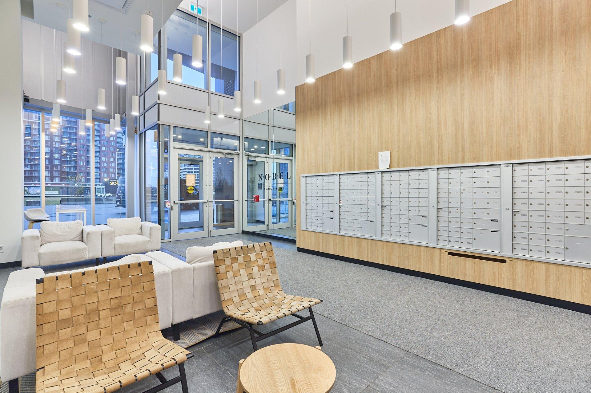 









60


Rue de l'Éclipse

, 2102,
Brossard,




QC
J4Z0T8

