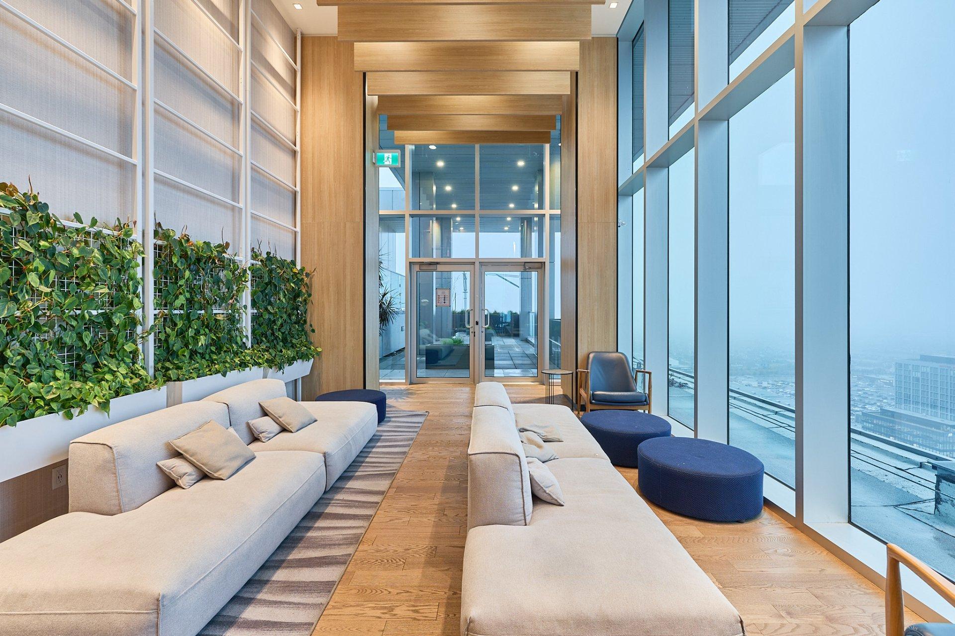 









60


Rue de l'Éclipse

, 2102,
Brossard,




QC
J4Z0T8

