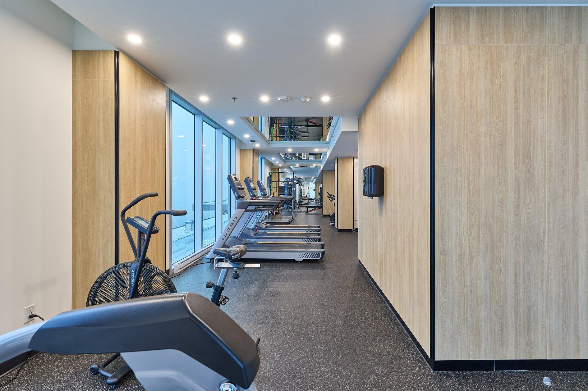 









60


Rue de l'Éclipse

, 2102,
Brossard,




QC
J4Z0T8

