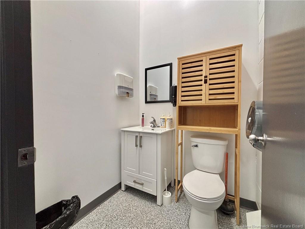 









895


St Anne

,
Bathurst,




NB
E2A 2N5

