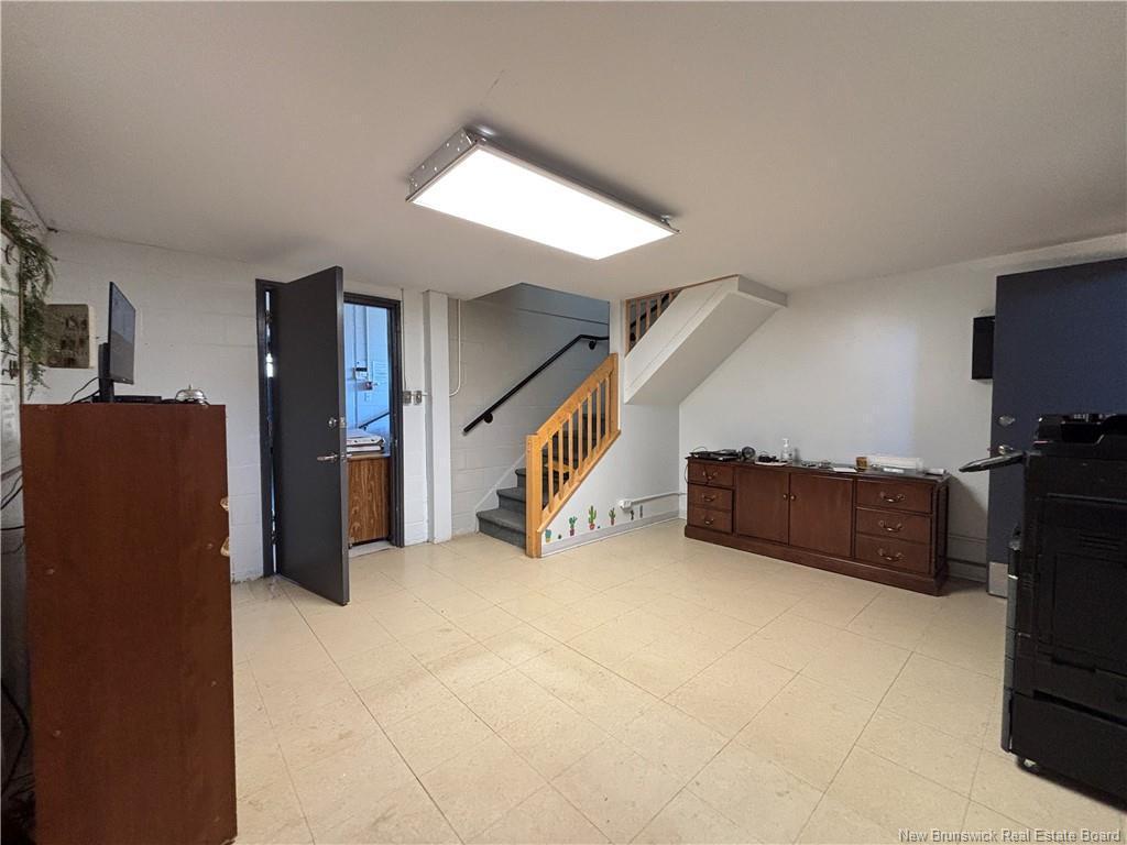 









895


St Anne

,
Bathurst,




NB
E2A 2N5

