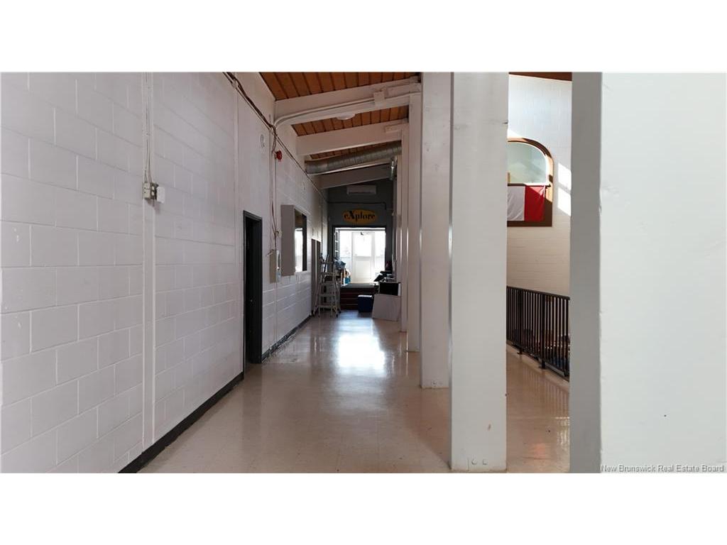 









895


St Anne

,
Bathurst,




NB
E2A 2N5

