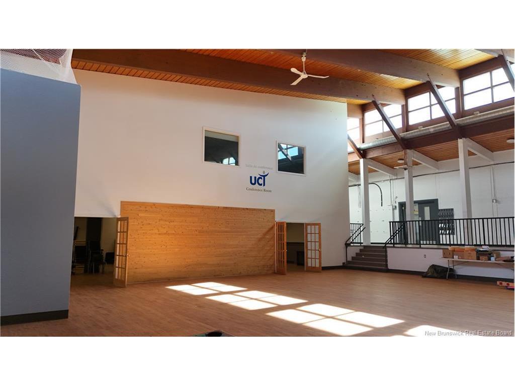 









895


St Anne

,
Bathurst,




NB
E2A 2N5

