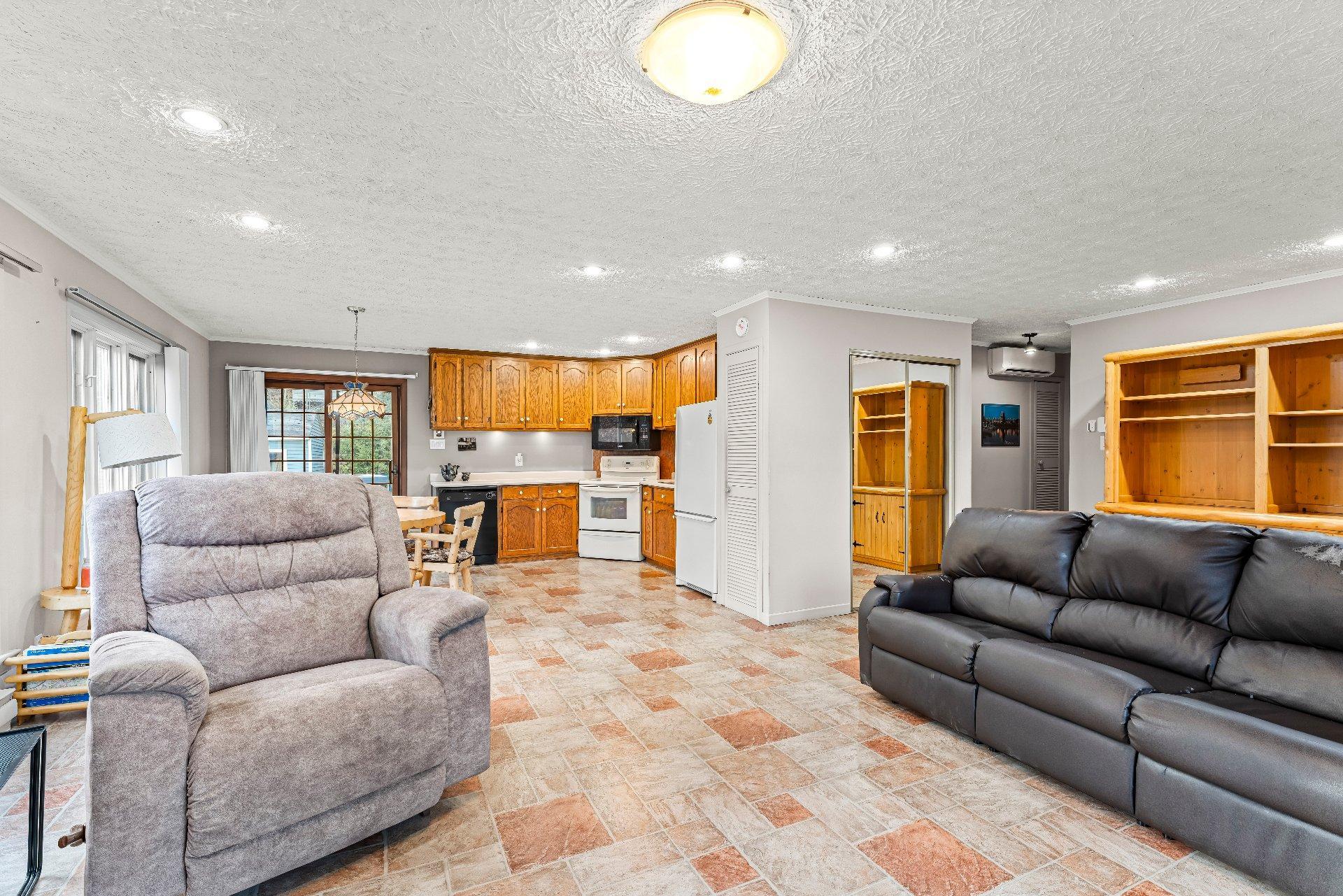 









97Z

 - 99Z


Rue Lévesque

,
Magog,




QC
J1X5T6

