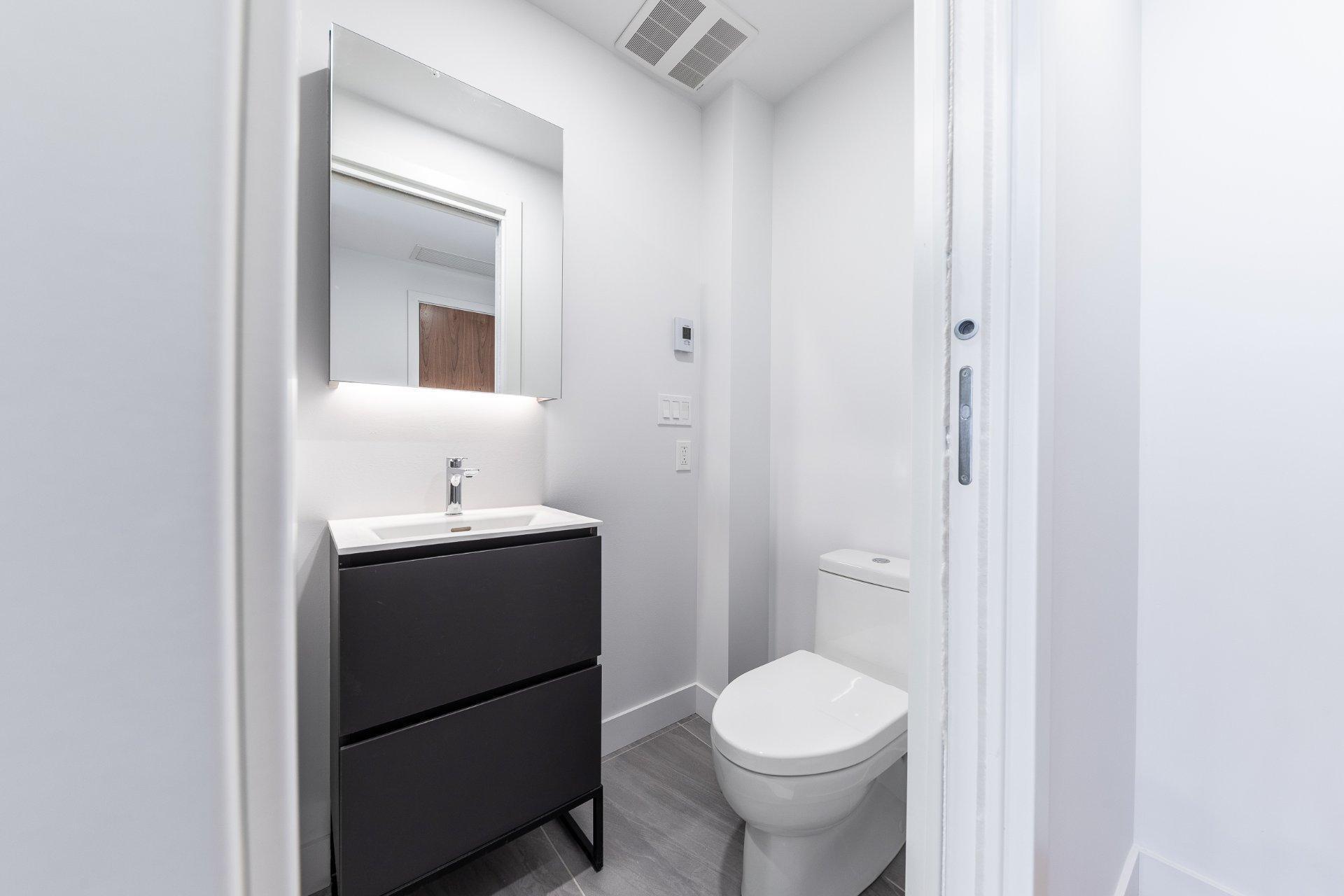 









1500


Boul. René-Lévesque O.

, 2203,
Montréal (Ville-Marie),




QC
H3G0H6

