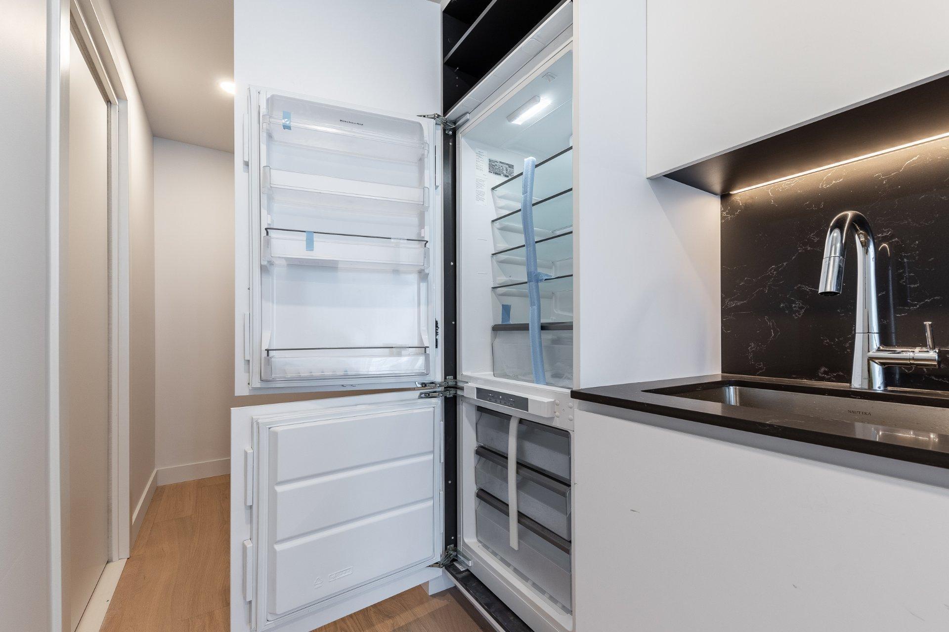 









1500


Boul. René-Lévesque O.

, 2203,
Montréal (Ville-Marie),




QC
H3G0H6

