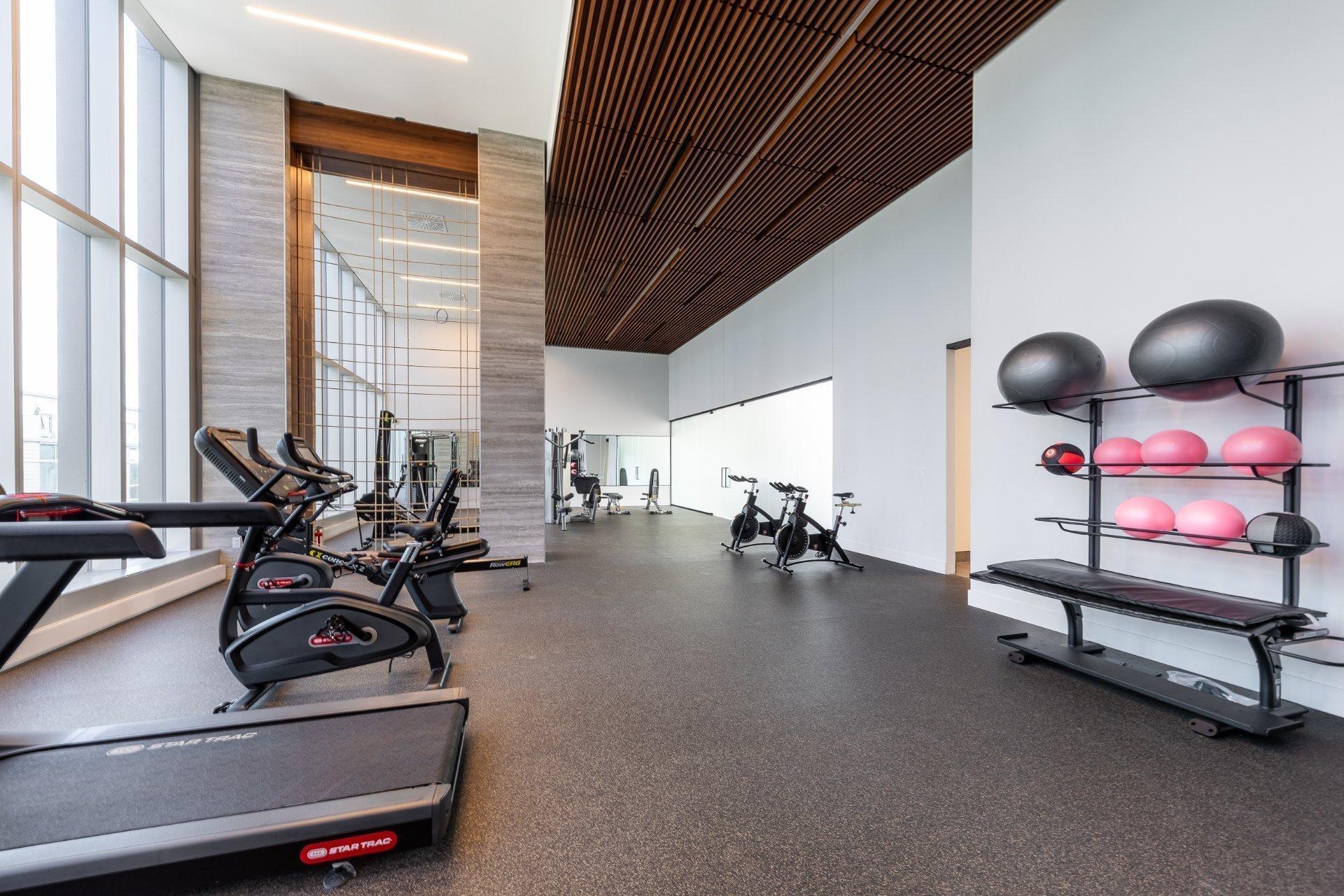 









1500


Boul. René-Lévesque O.

, 2203,
Montréal (Ville-Marie),




QC
H3G0H6

