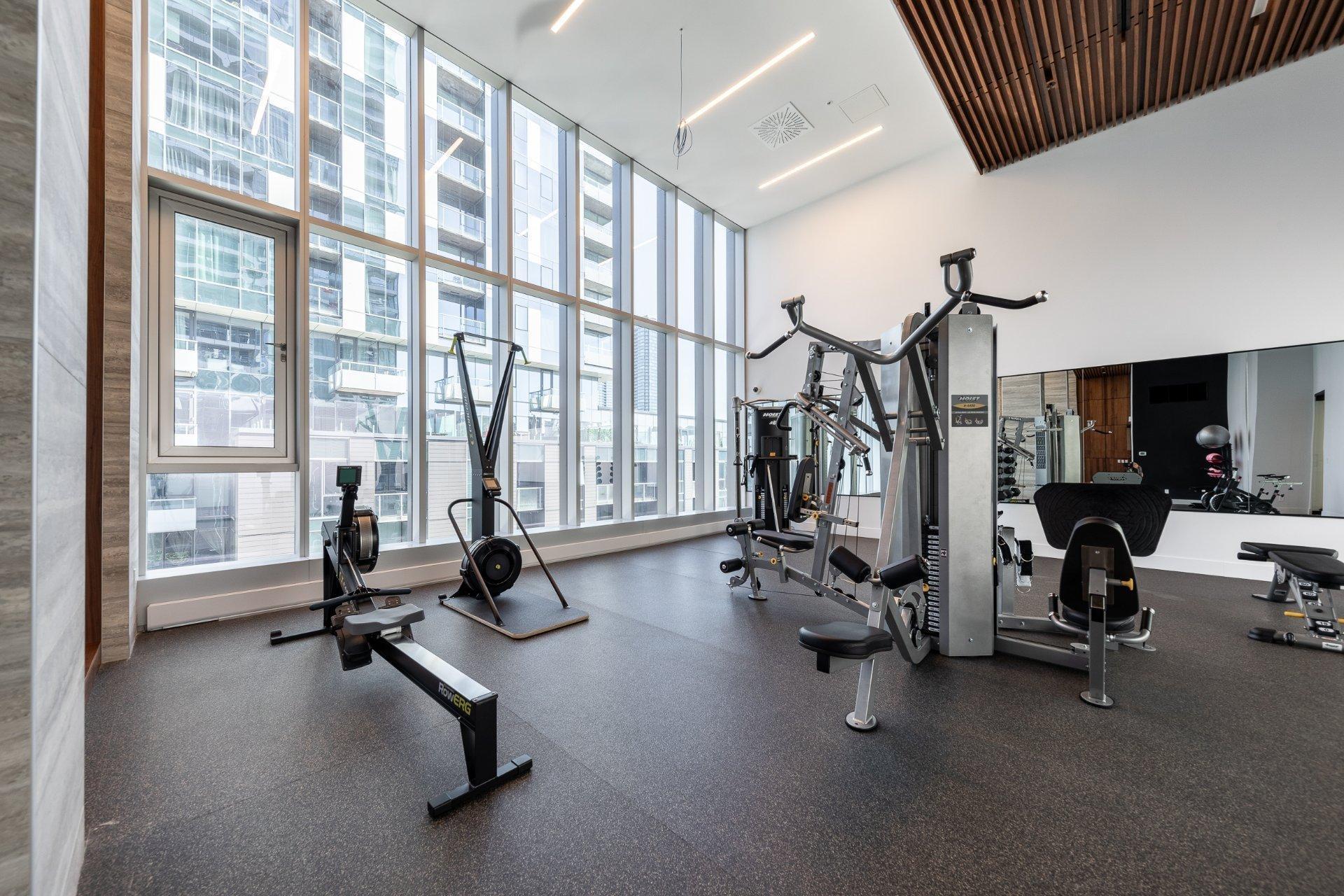 









1500


Boul. René-Lévesque O.

, 2203,
Montréal (Ville-Marie),




QC
H3G0H6

