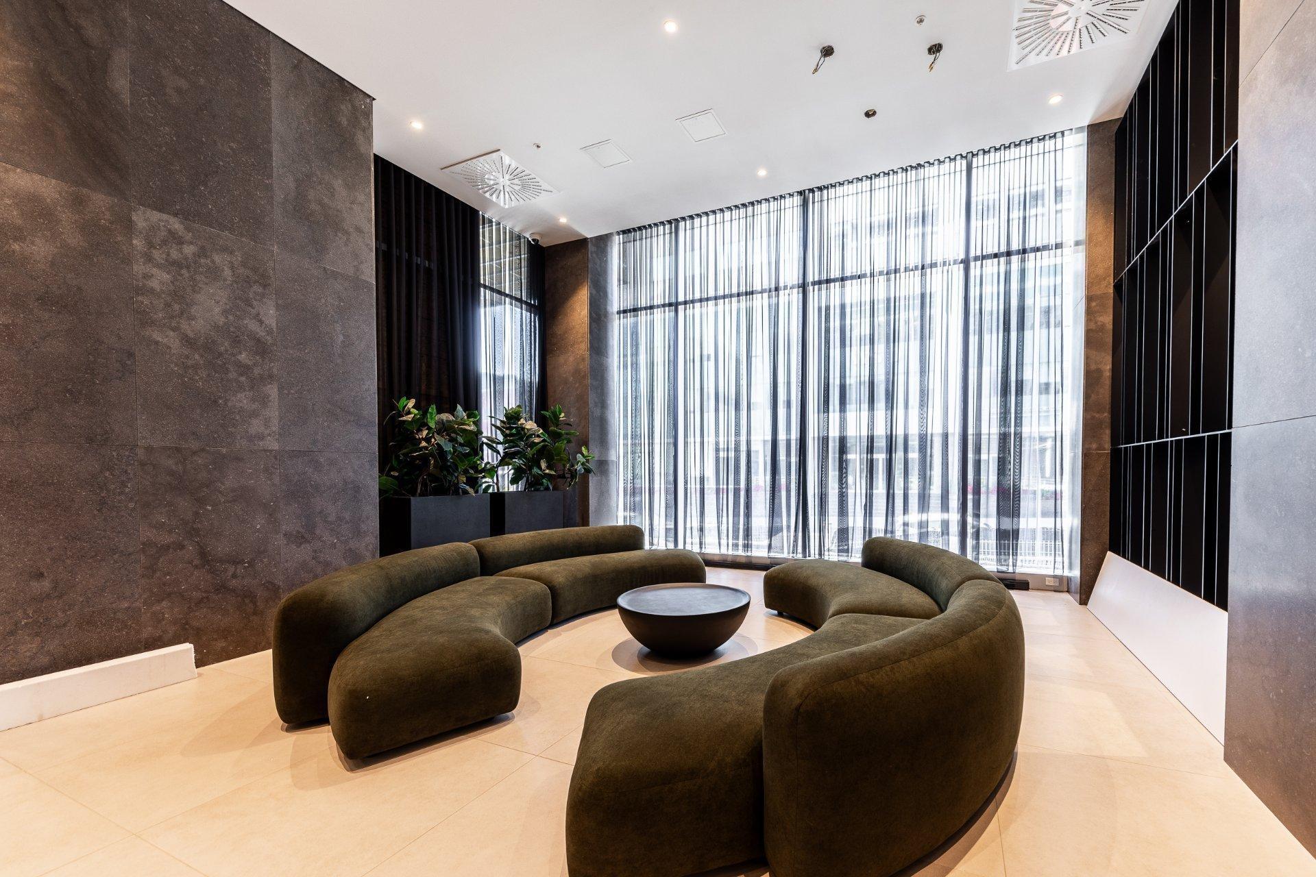 









1500


Boul. René-Lévesque O.

, 2203,
Montréal (Ville-Marie),




QC
H3G0H6

