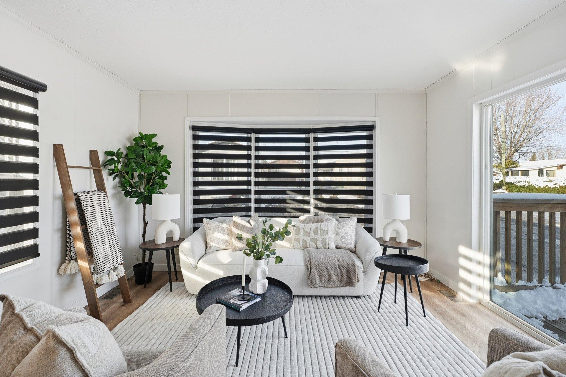 









17


6e Avenue O.

,
Gatineau (Gatineau),




QC
J8T0C9

