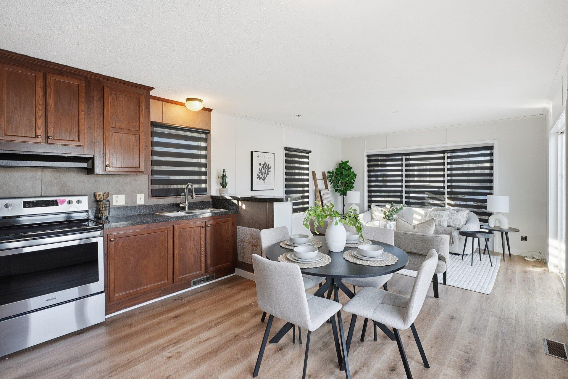 









17


6e Avenue O.

,
Gatineau (Gatineau),




QC
J8T0C9

