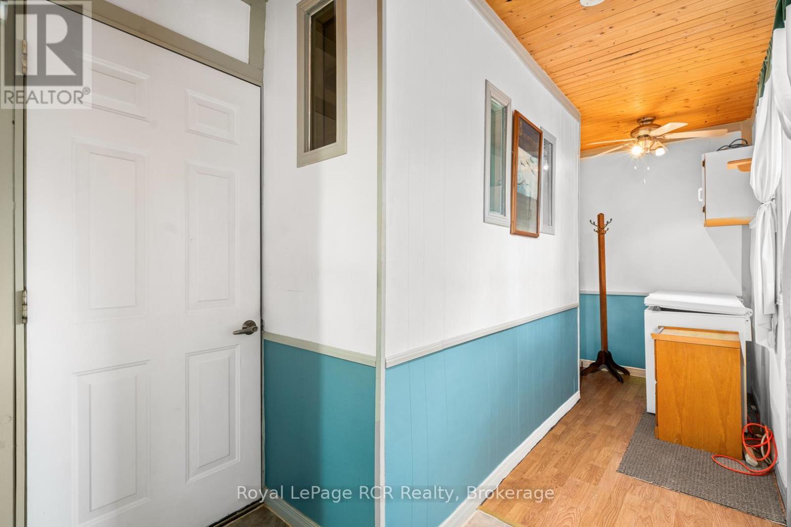 












230 #3 CONCESSION 4 ROAD

,
South Bruce,




Ontario
N0G2V0

