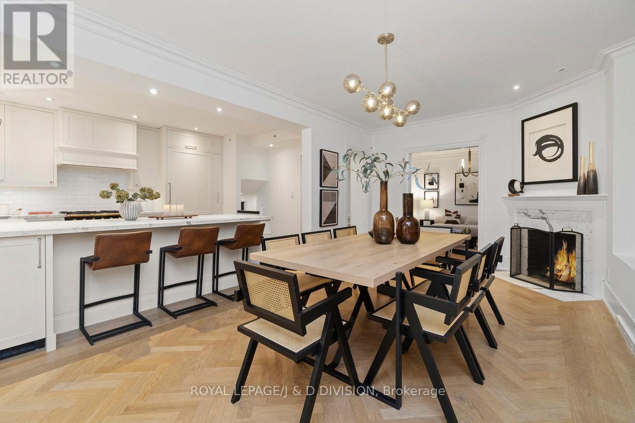 












146 BALMORAL AVENUE

,
Toronto,




Ontario
M4V1J4

