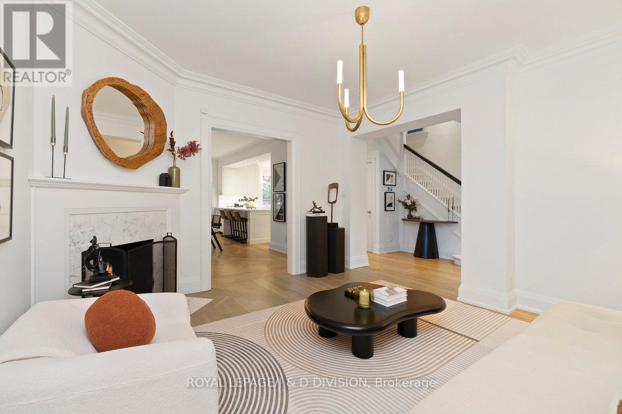 












146 BALMORAL AVENUE

,
Toronto,




Ontario
M4V1J4

