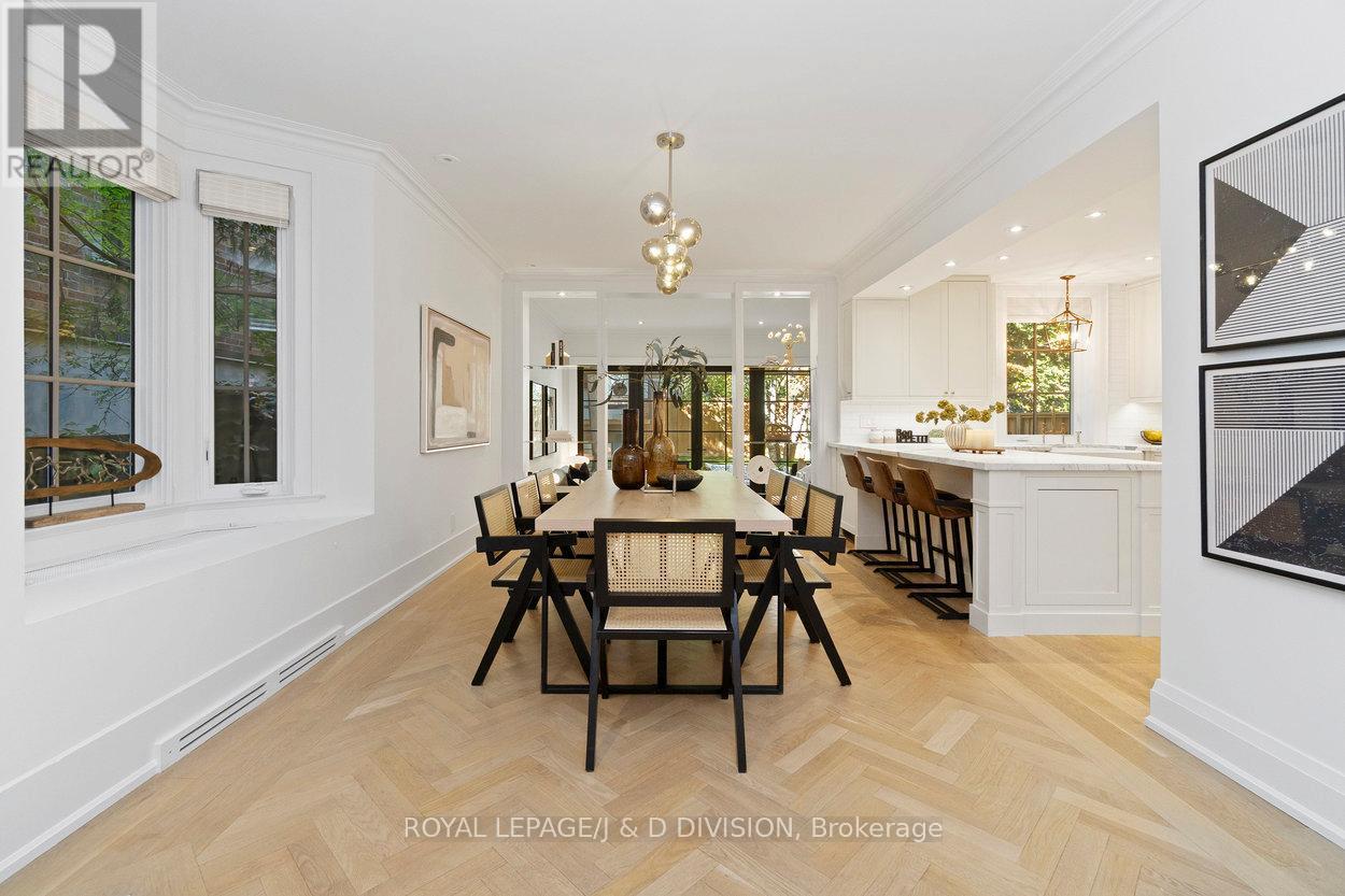 












146 BALMORAL AVENUE

,
Toronto,




Ontario
M4V1J4

