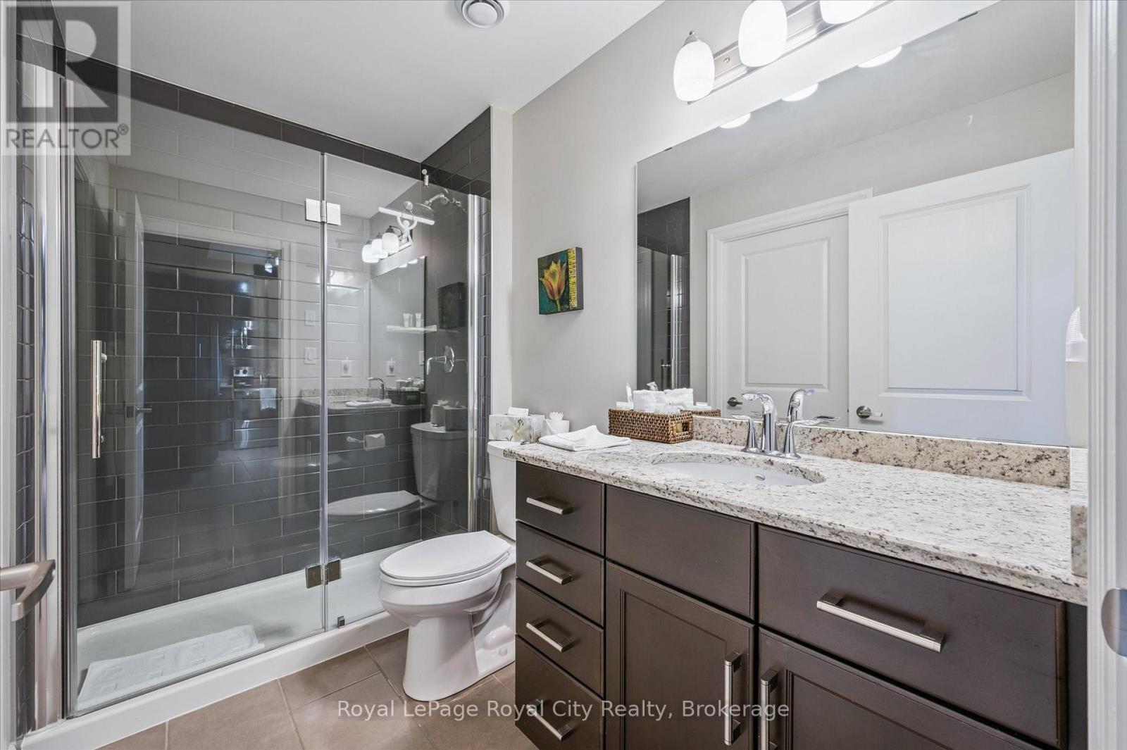 












606 - 160 MACDONELL STREET

,
Guelph (Downtown),




Ontario
N1H0A9

