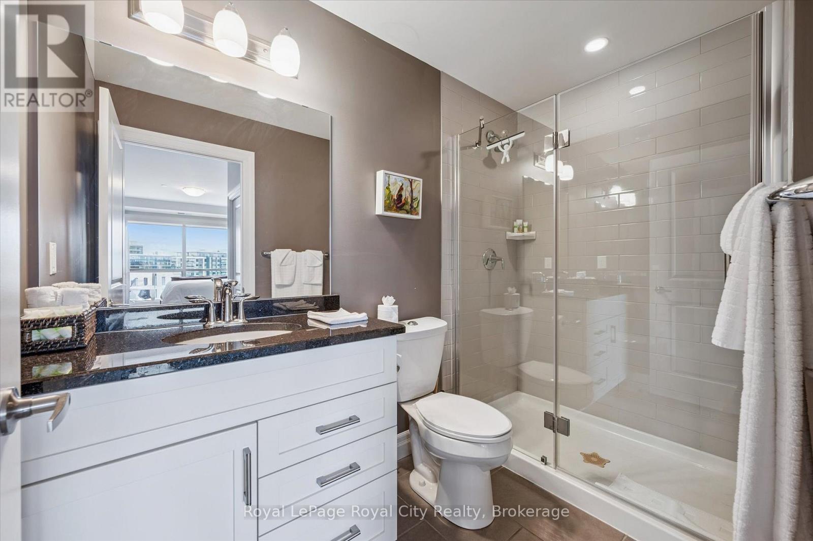 












606 - 160 MACDONELL STREET

,
Guelph (Downtown),




Ontario
N1H0A9

