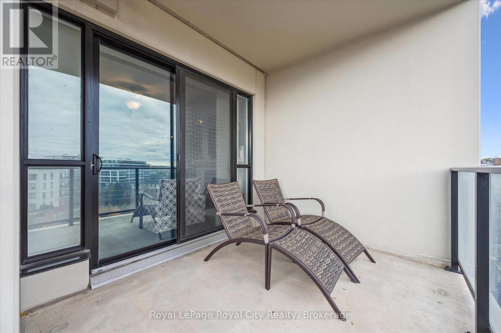 












606 - 160 MACDONELL STREET

,
Guelph (Downtown),




Ontario
N1H0A9

