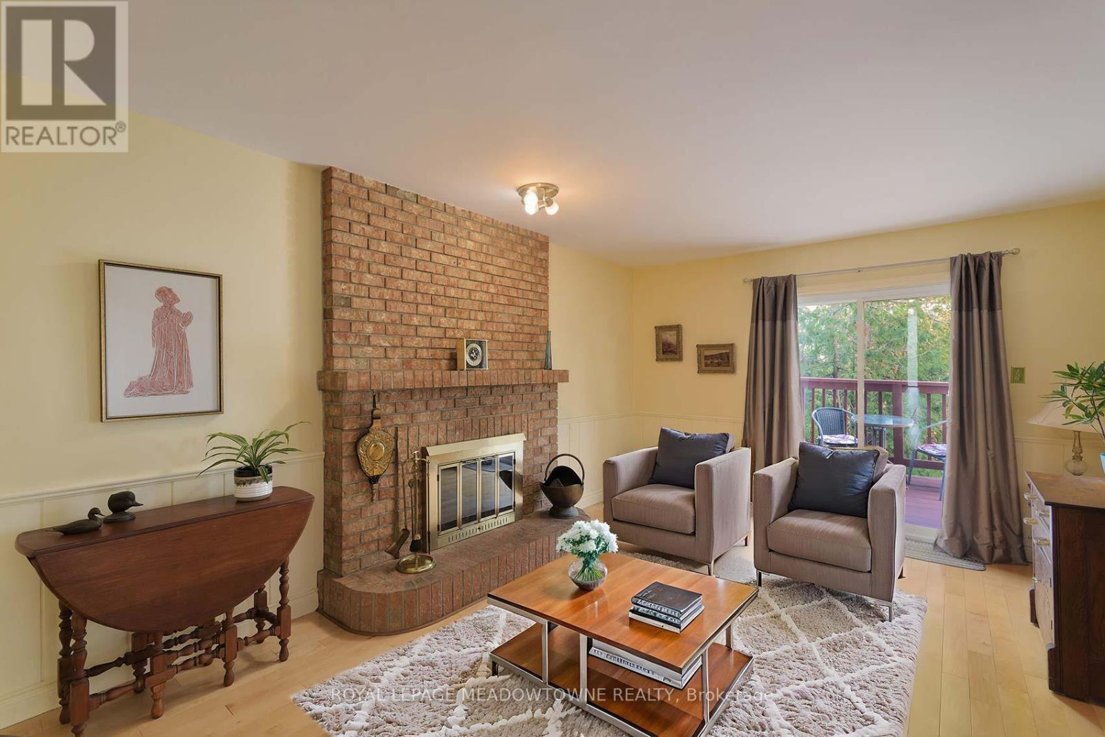 












4207 TRAPPER CRESCENT

,
Mississauga,




Ontario
L5L3A7

