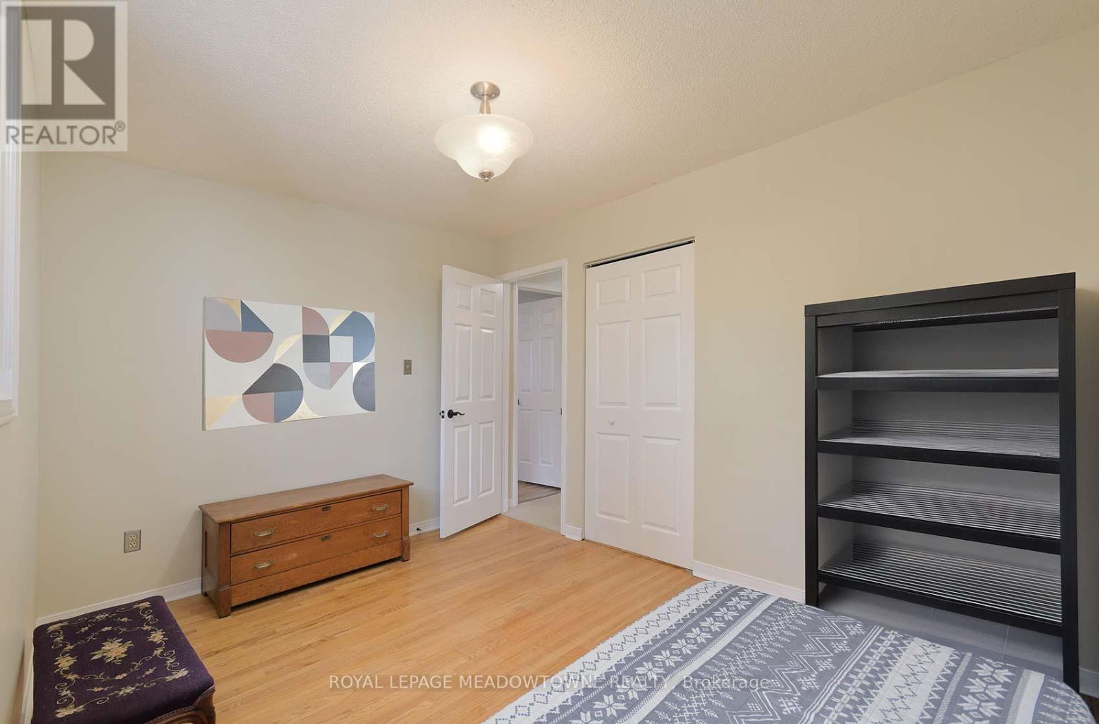 












4207 TRAPPER CRESCENT

,
Mississauga,




Ontario
L5L3A7

