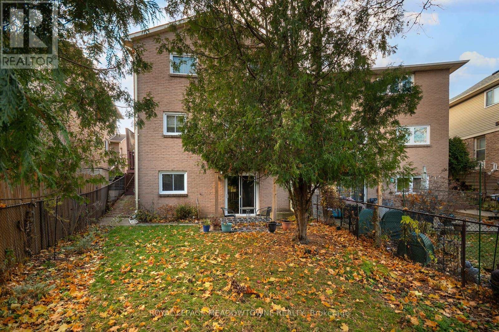 












4207 TRAPPER CRESCENT

,
Mississauga,




Ontario
L5L3A7

