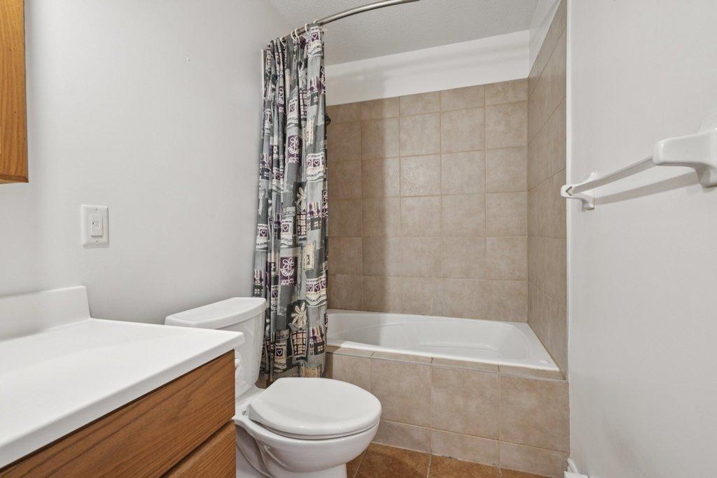 









240


Boul. de l'Hôpital

, 15,
Gatineau (Gatineau),




QC
J8T8J6

