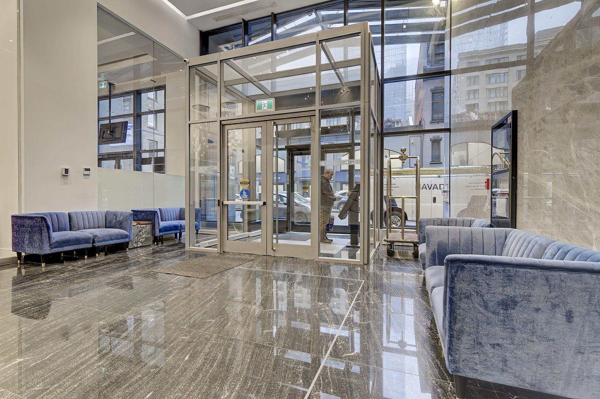 









1188


Av. Union

, 2009,
Montréal (Ville-Marie),




QC
H3B3A7

